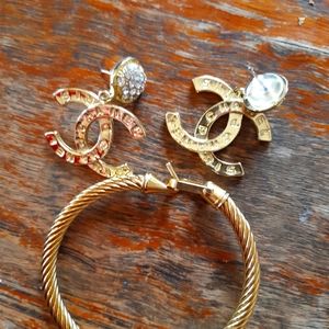 Chanel earrings in gold plate with zirconia and gold plated cable bracelet gift